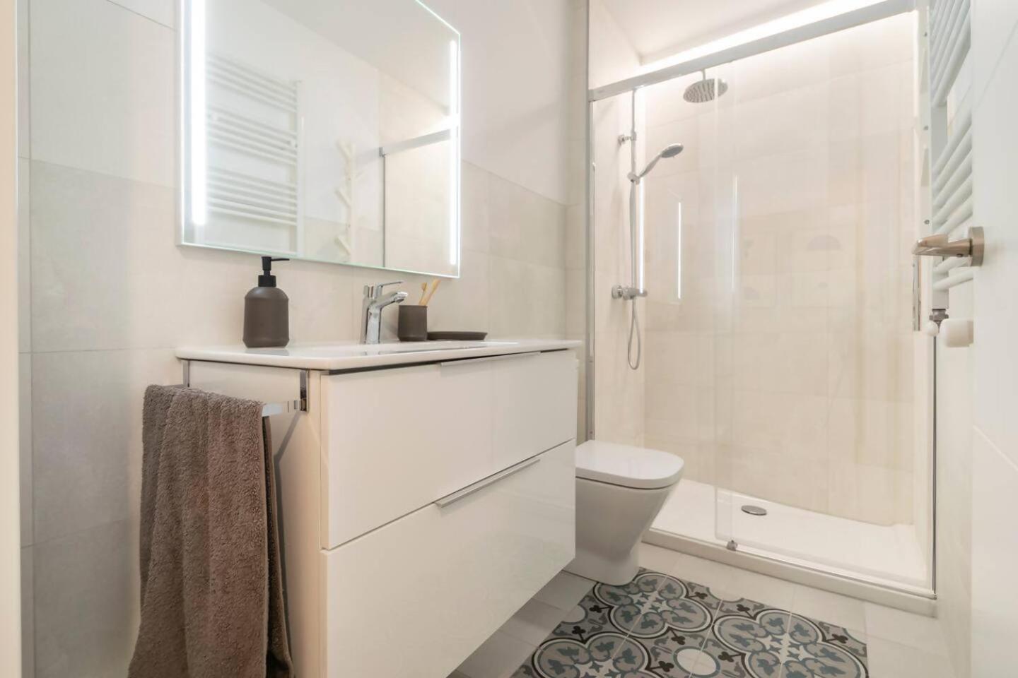 Precioso Apartamento Recien Reformado Pleno Centro Pamplona Eksteriør billede