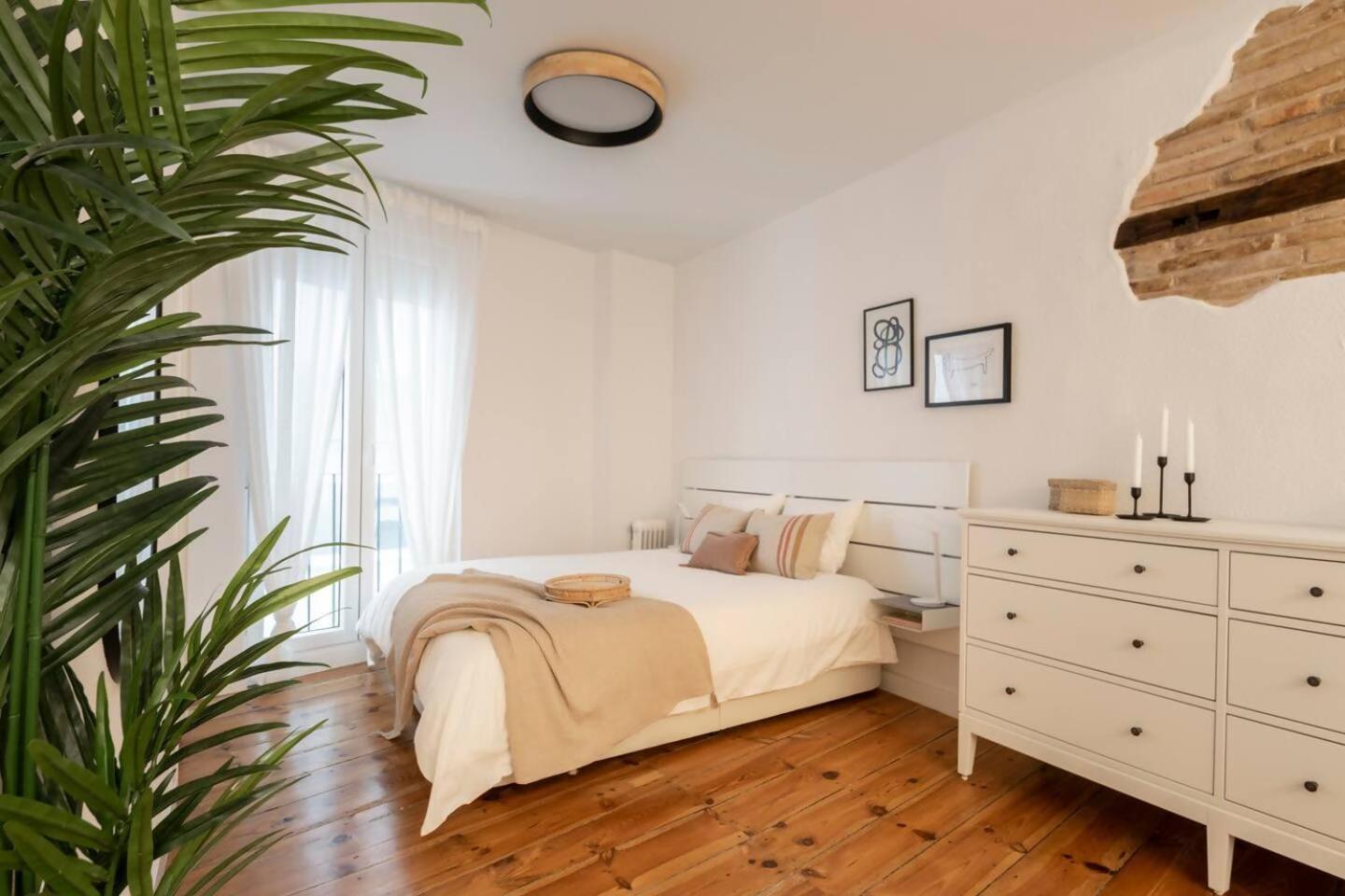 Precioso Apartamento Recien Reformado Pleno Centro Pamplona Eksteriør billede