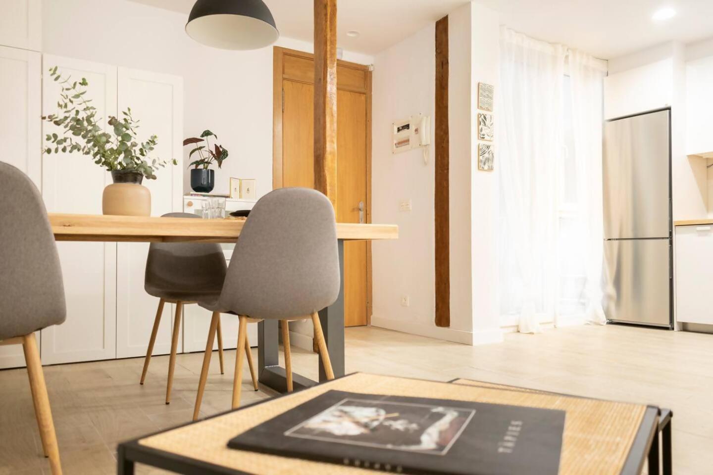 Precioso Apartamento Recien Reformado Pleno Centro Pamplona Eksteriør billede